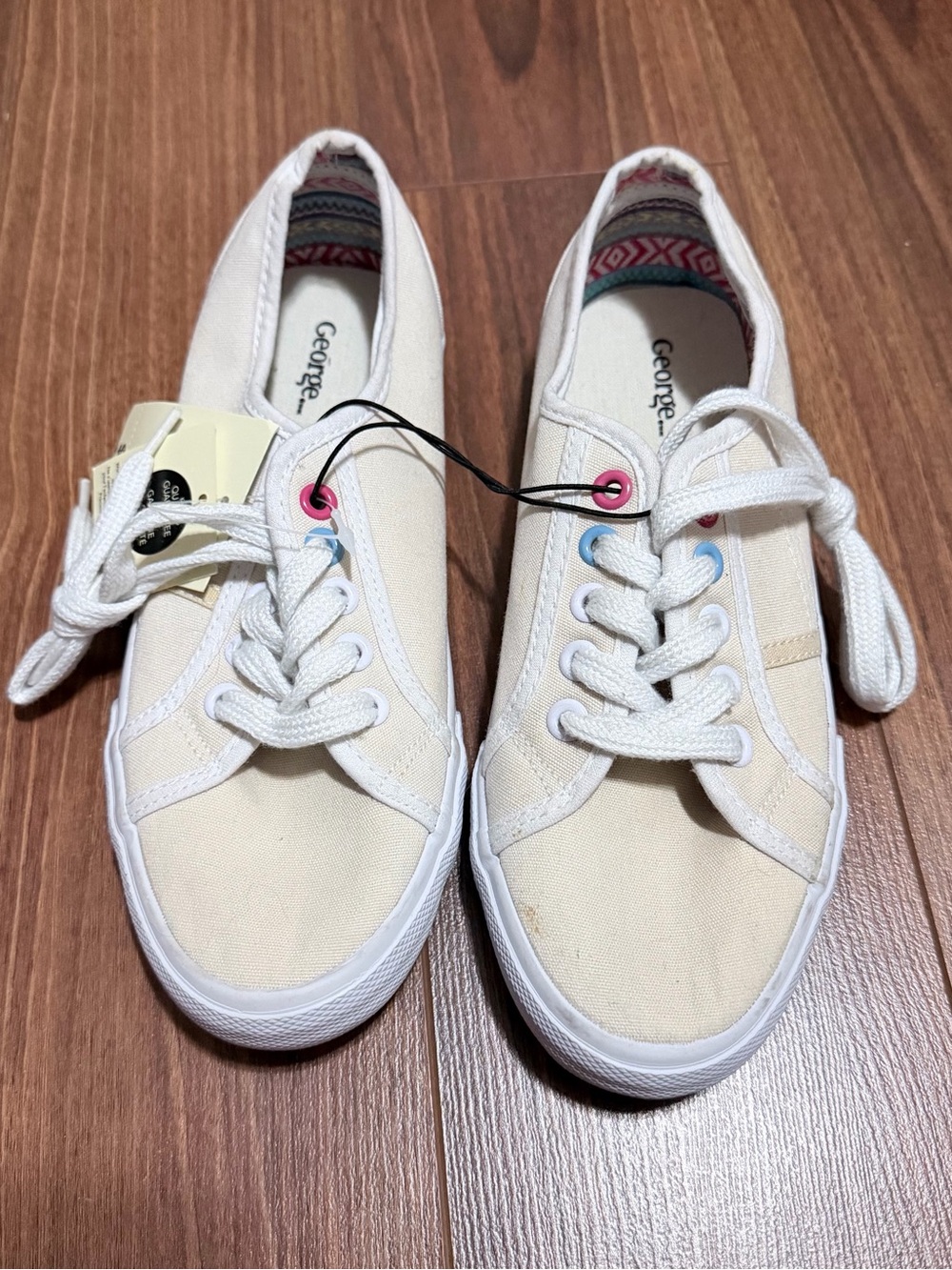 George Cream Canvas Low-Top Sneakers with Pink and Blue Eyelets